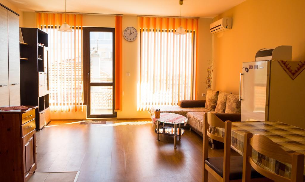 Ddenko Apartment Burgas ภายนอก รูปภาพ